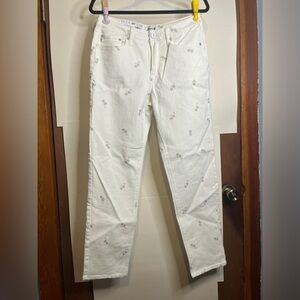 NWT Seven7 Women’s Waist 31 White 90s Straight Leg Jeans w/ Floral Pattern